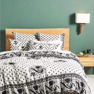 New Anthropologie Jacquard Woven Jeanette Queen Duvet